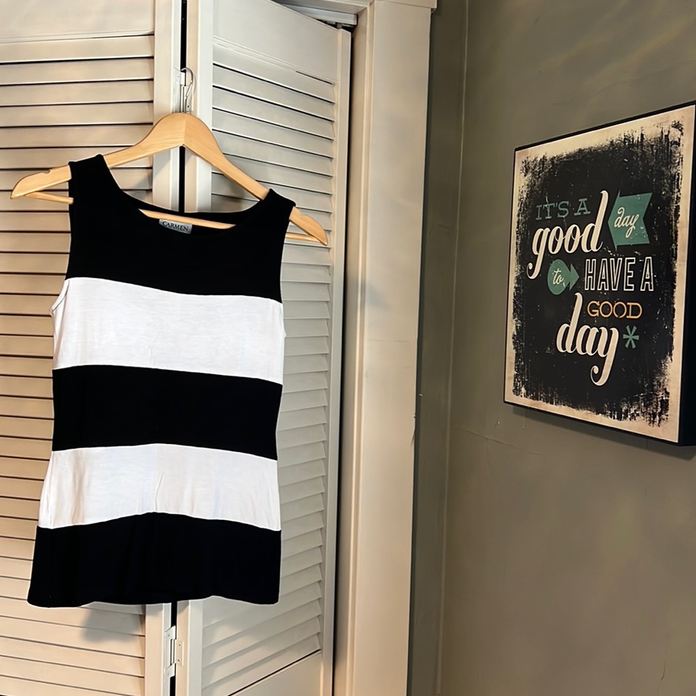 B&W striped sleeveless top NWT